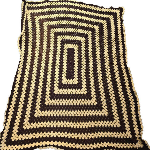 Vtg Crochet Knit Afghan Quilt Blanket Rectangle  Country Cottage Granny 72"x56" - Picture 2 of 14